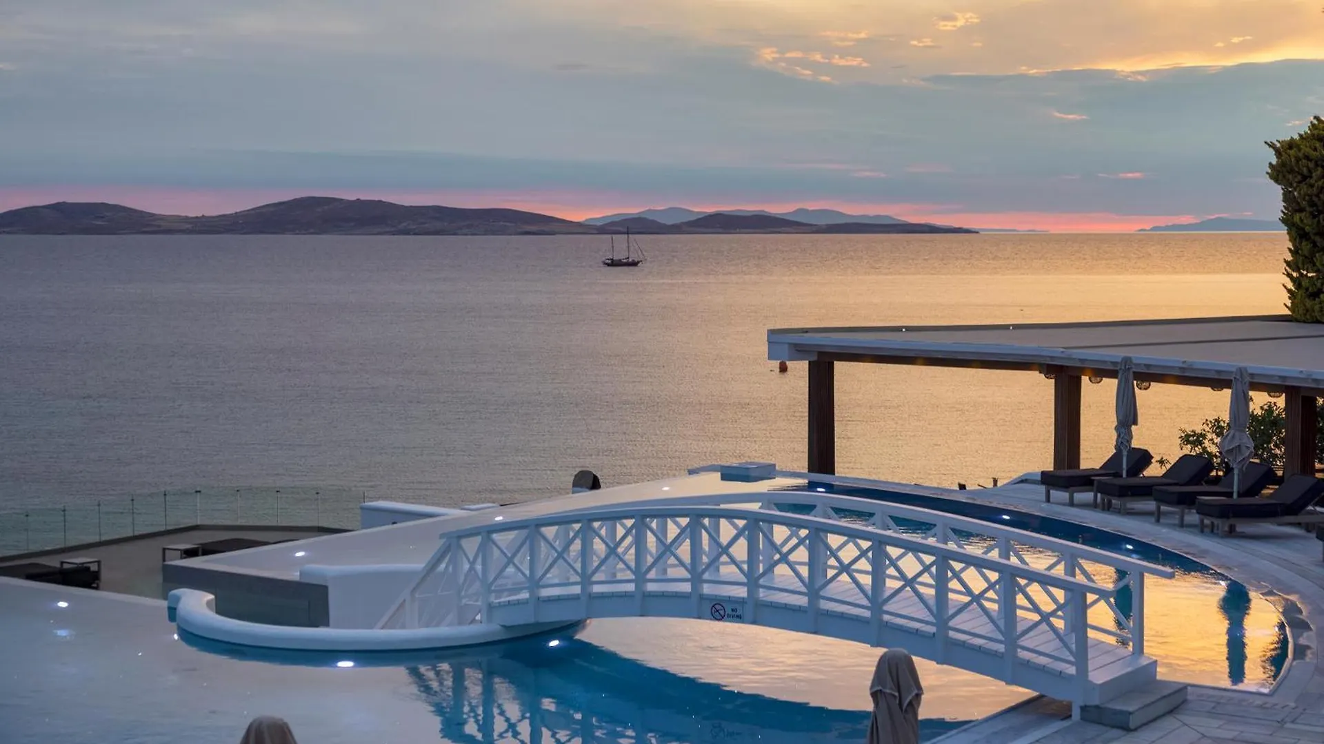 Saint John Hotel Villas & Spa Agios Ioannis Diakoftis 5*,