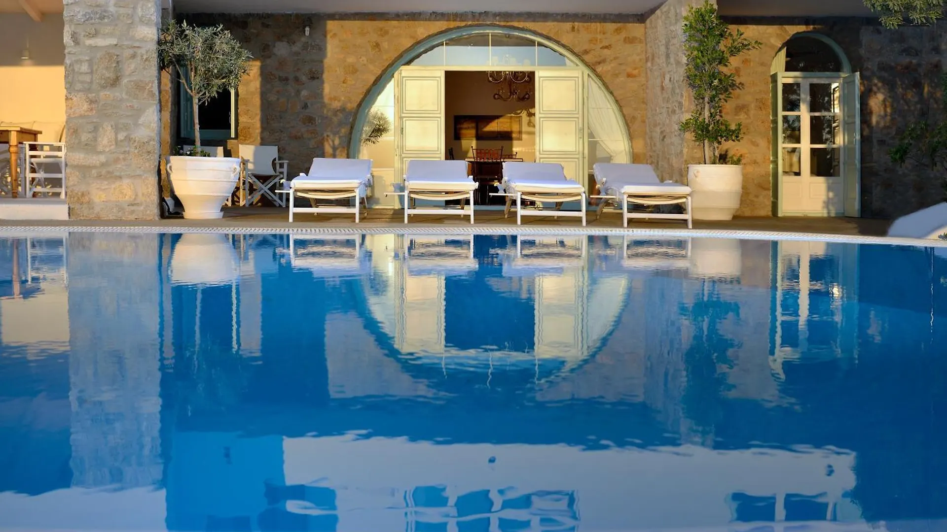 Saint John Hotel Villas & Spa Agios Ioannis Diakoftis Resort