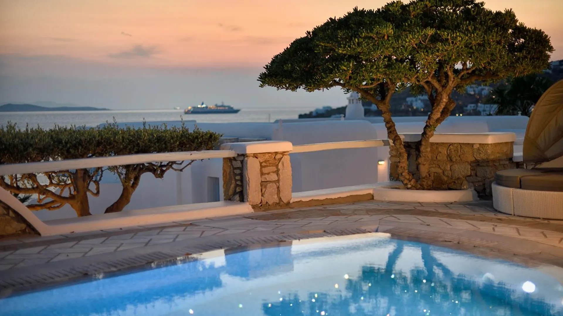 Saint John Hotel Villas & Spa Agios Ioannis Diakoftis 5*,  Yunanistan