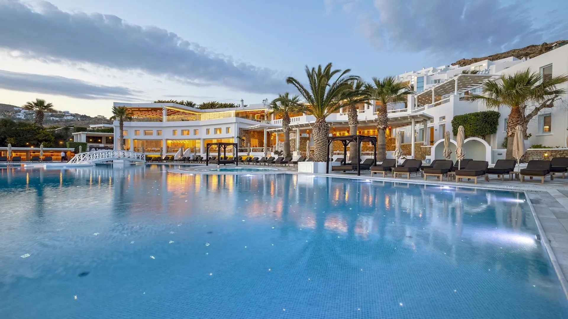 Saint John Hotel Villas & Spa Agios Ioannis Diakoftis 5*,